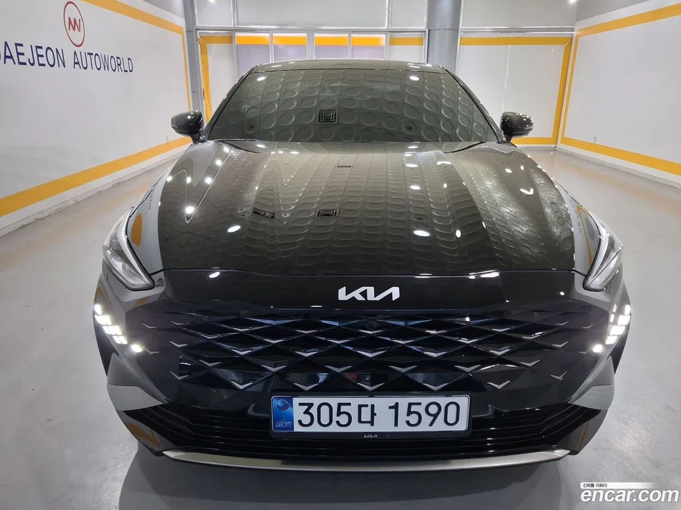 Kia K8 2.5 2WD 2023 — фото 1, купить с доставкой в Москву