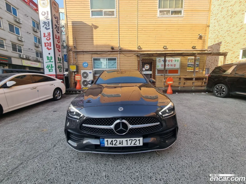 Mercedes-Benz C-Class 2022