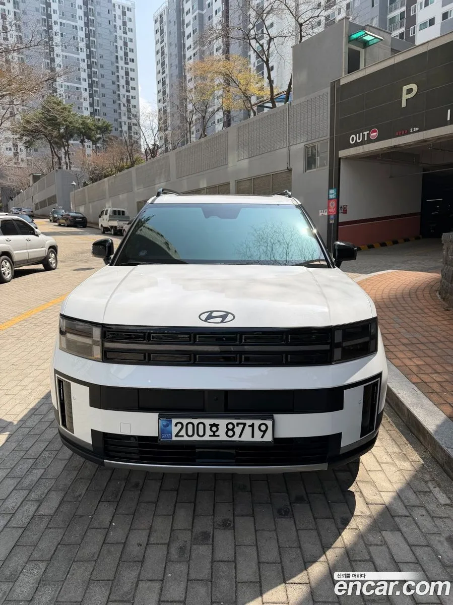Hyundai SantaFe 2.5T 2WD 2023 — фото 1, купить с доставкой в Москву