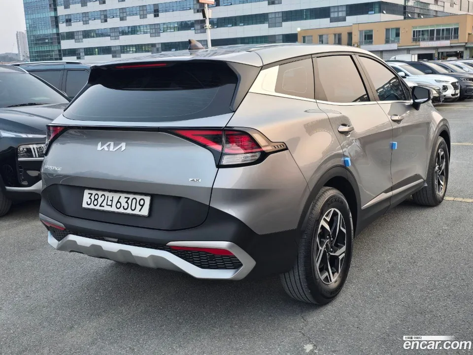 Kia Sportage 2.0 4WD 2023 — миниатюра 3