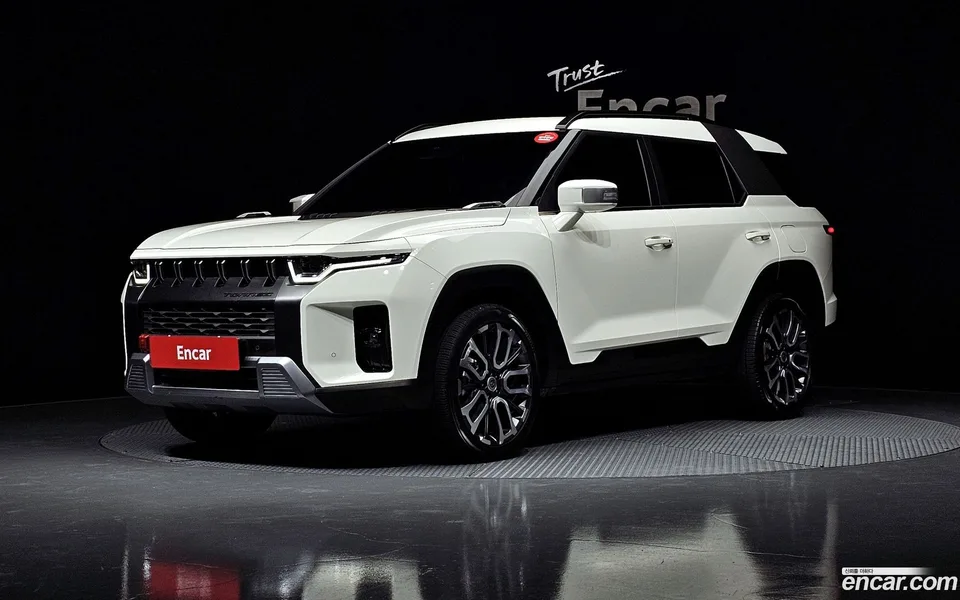 KG Mobility Torres 1.5 2WD 2023 — фото 1, купить с доставкой в Москву