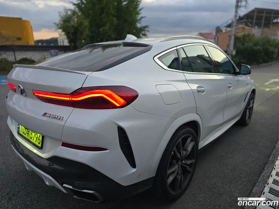 BMW X6 M50i 2022 — миниатюра 2
