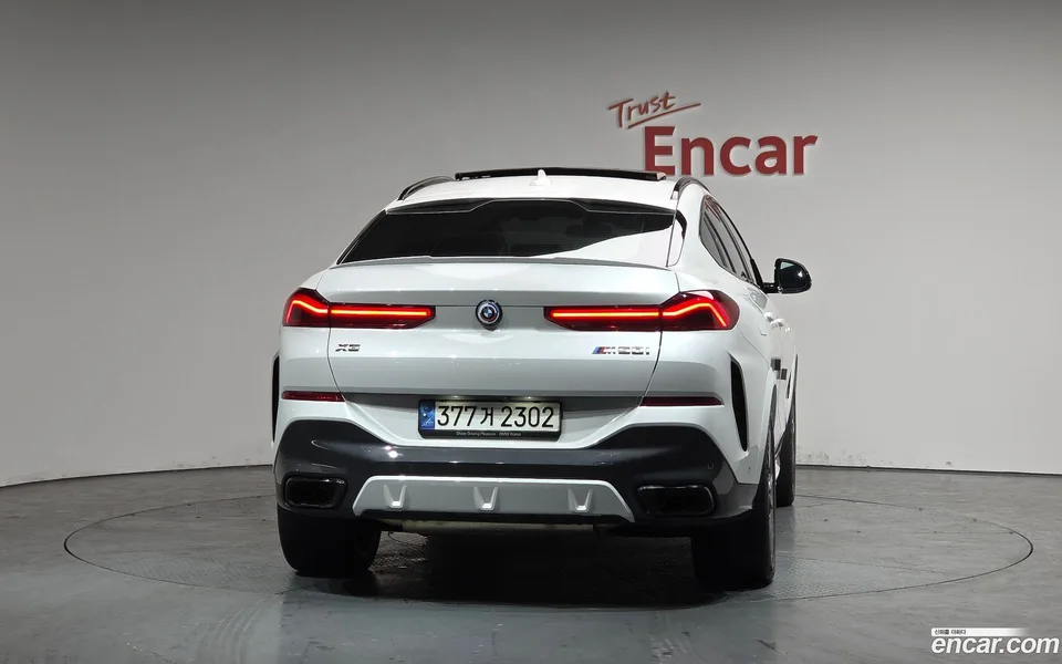 BMW X6 M50i 2023 — миниатюра 4
