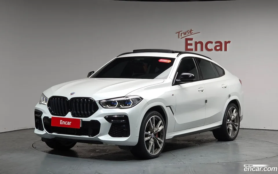 BMW X6 M50i 2023 — фото 1, купить с доставкой в Москву