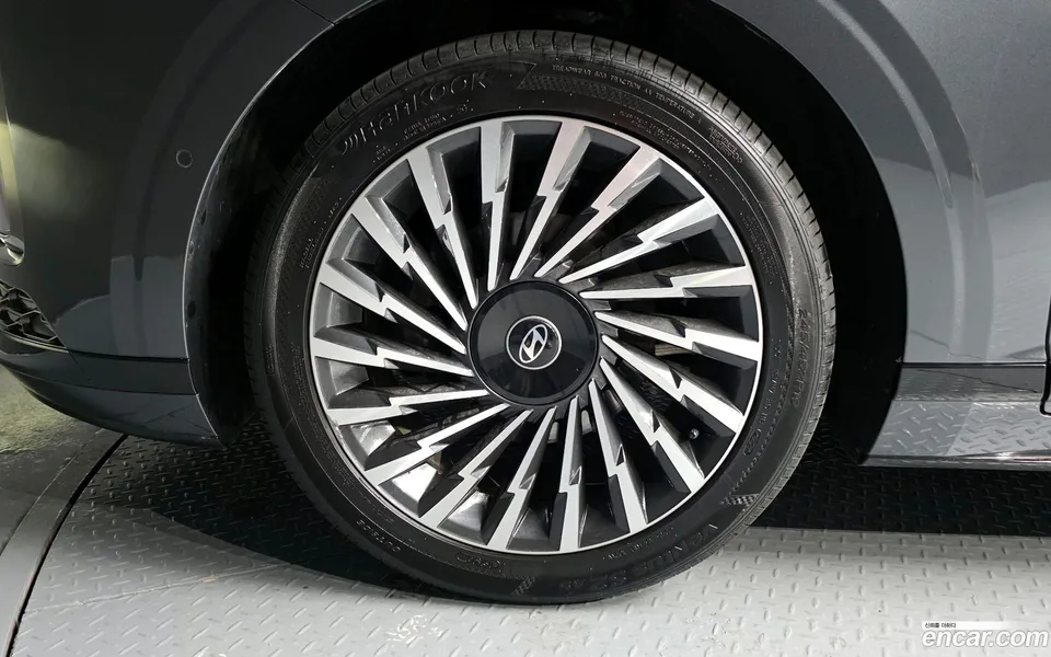 Hyundai Grandeur Hybrid 2023 — миниатюра 5