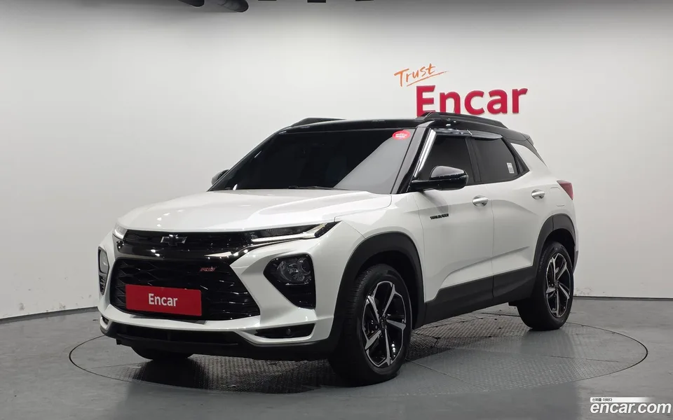 Chevrolet Trailblazer 1.3 2WD 2022 — фото 1, купить с доставкой в Москву