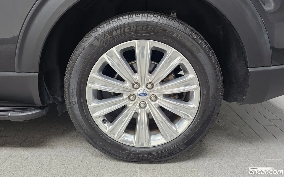 Ford Explorer 2.3 4WD 2023 — миниатюра 2