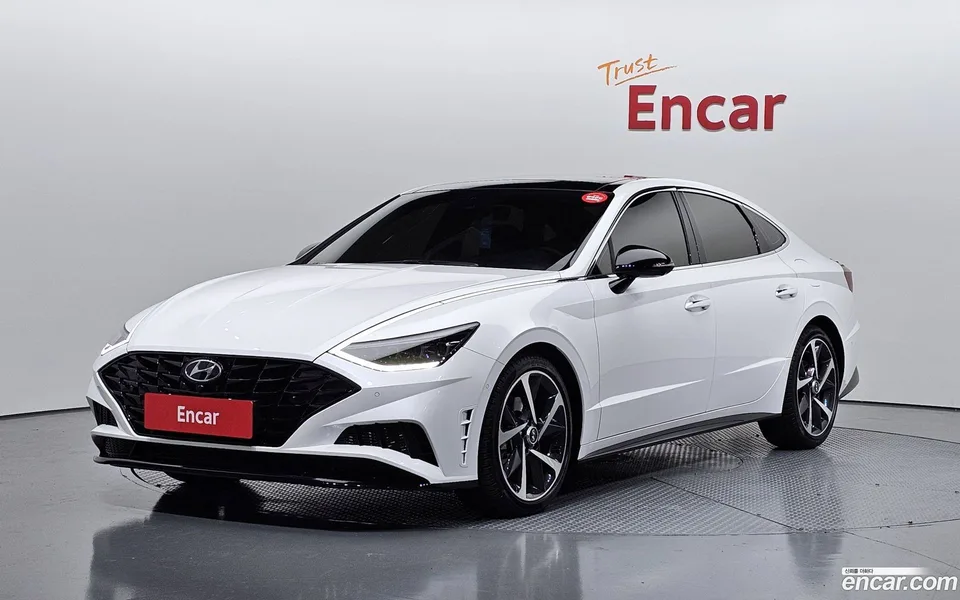Hyundai Sonata 1.6 2022 — фото 1, купить с доставкой в Москву