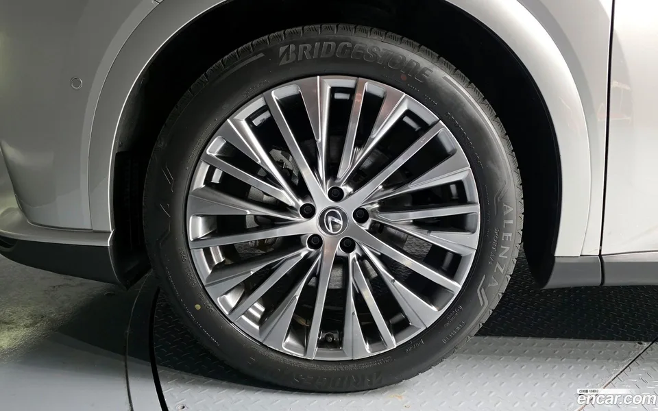 Lexus RX 350h 2024 — миниатюра 2