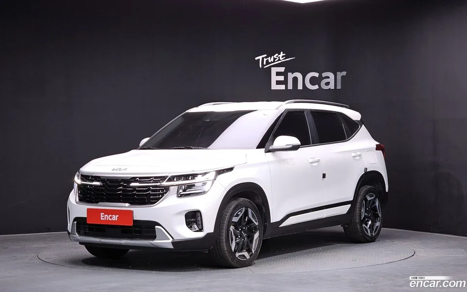 Kia Seltos 1.6 2WD 2022 — фото 1, купить с доставкой в Москву