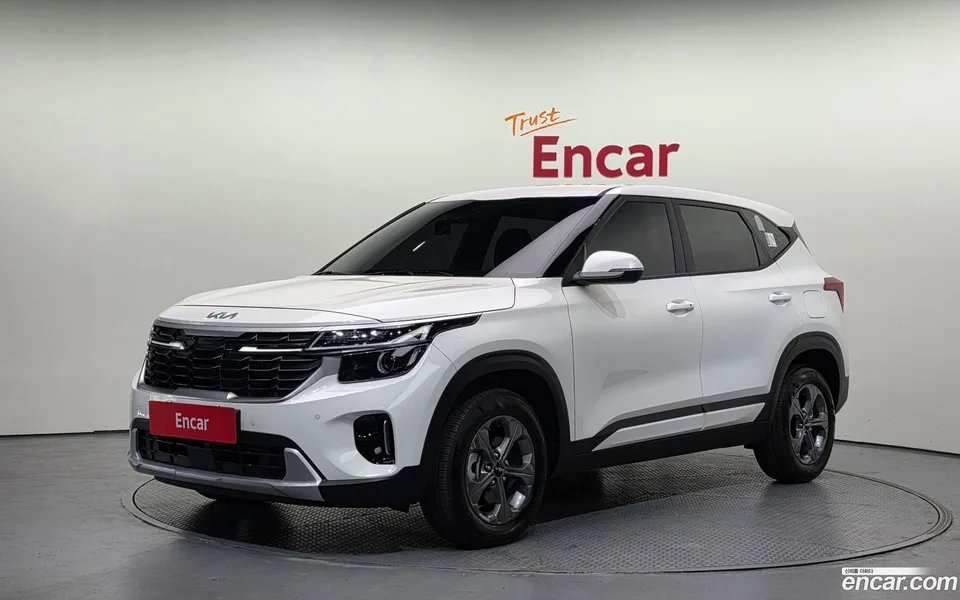 Kia Seltos 1.6 2WD 2025 — фото 1, купить с доставкой в Москву