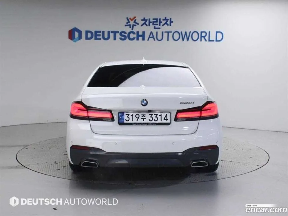 BMW 5 Series 520i M 2023 — миниатюра 4