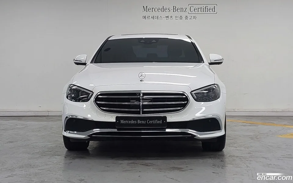 Mercedes-Benz E-Class E220d 4MATIC 2022 — миниатюра 3