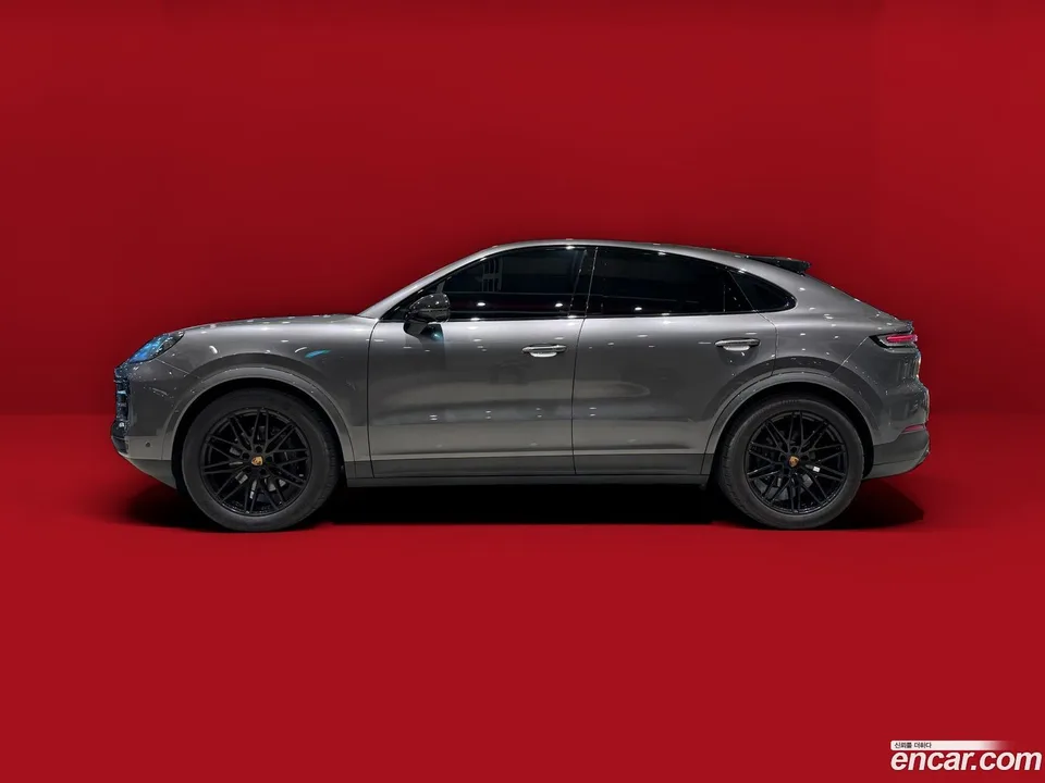 Porsche Cayenne 3.0 2024 — фото 1, купить с доставкой в Москву