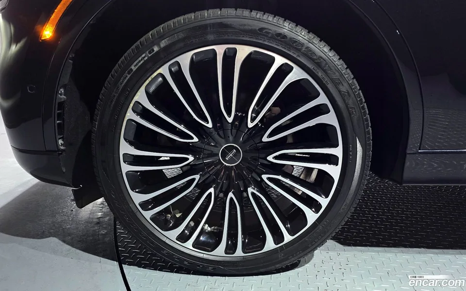 Lincoln Aviator 3.0 AWD 2022 — миниатюра 2