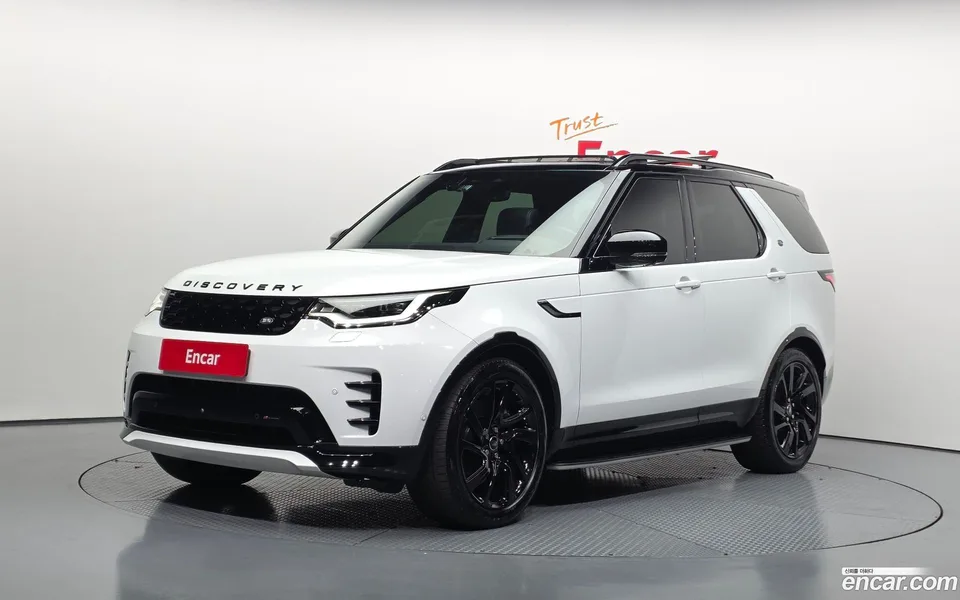 Land Rover Discovery P360 R- SE 2023 — фото 1, купить с доставкой в Москву