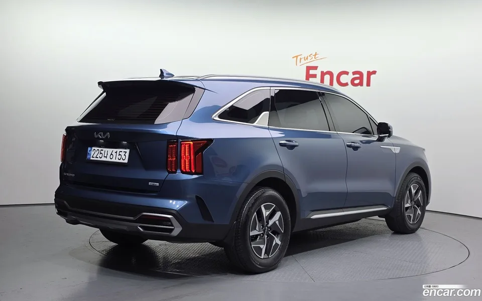 Kia Sorento HEV 1.6 2WD 2023 — миниатюра 2