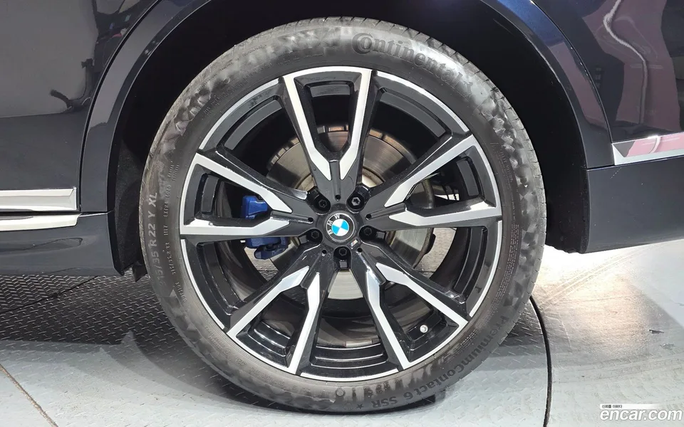 BMW X7 xDrive 40i M 6 2022 — миниатюра 2