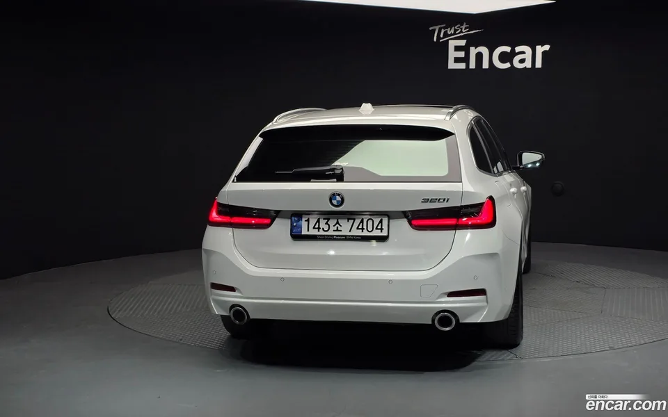 BMW 3 Series 320i 2024 — миниатюра 4