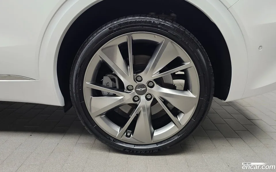 Genesis GV70 2.5T AWD 2024 — миниатюра 2