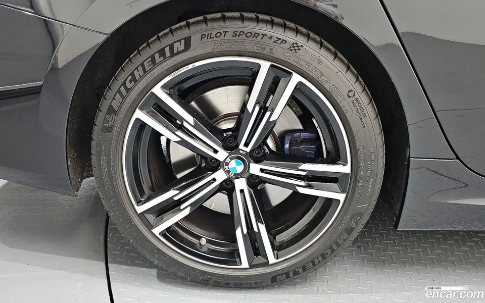 BMW 3 Series 320d M 2023 — миниатюра 2
