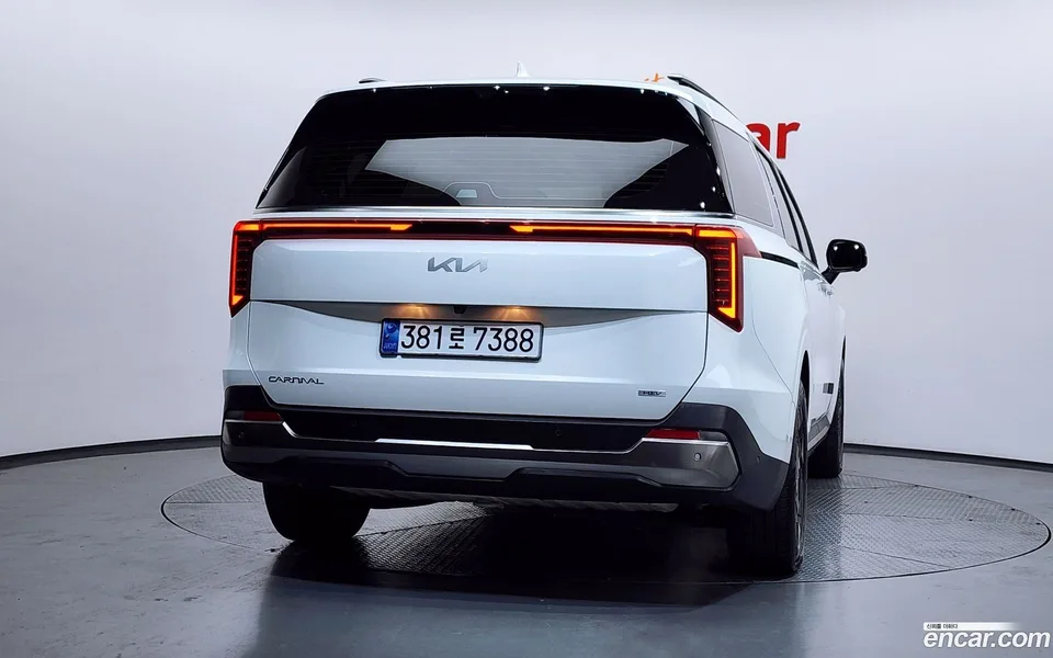 Kia Carnival HEV 7 2024 — миниатюра 4
