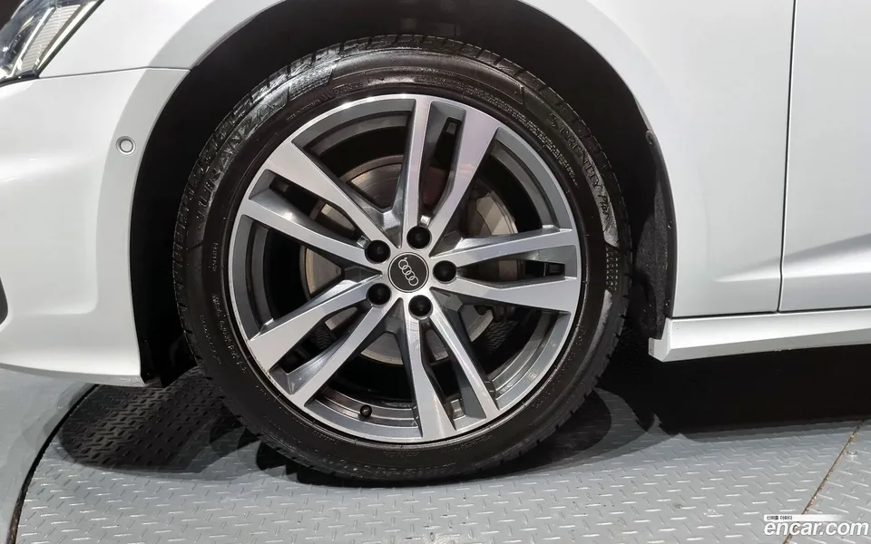 Audi A6 45 TFSI 2022 — миниатюра 5