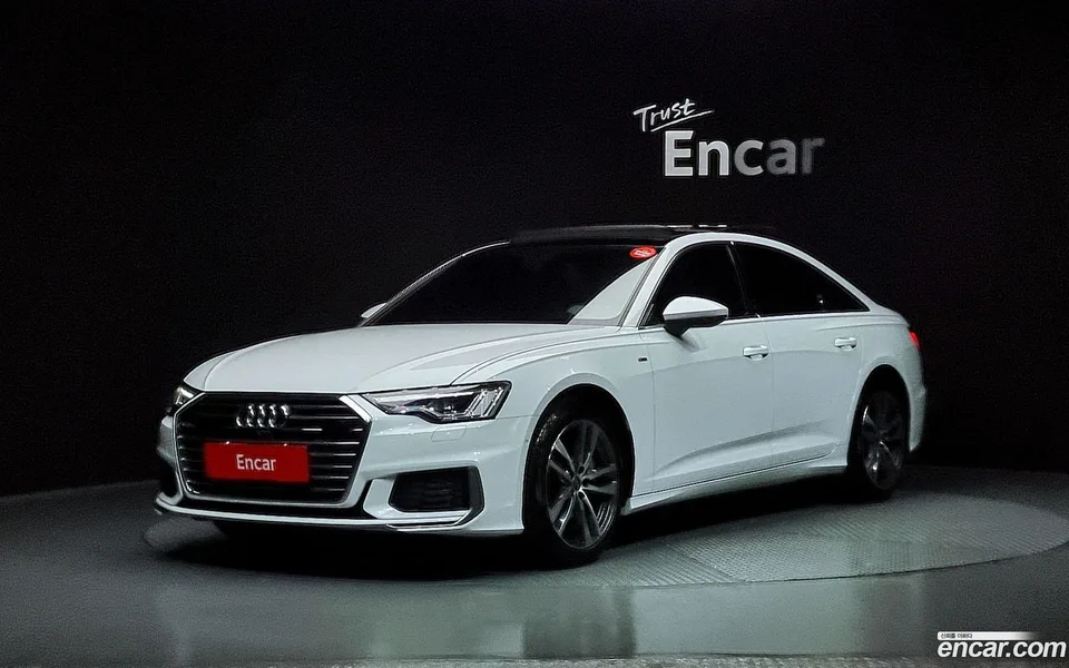 Audi A6 45 TFSI 2022 — фото 1, купить с доставкой в Москву