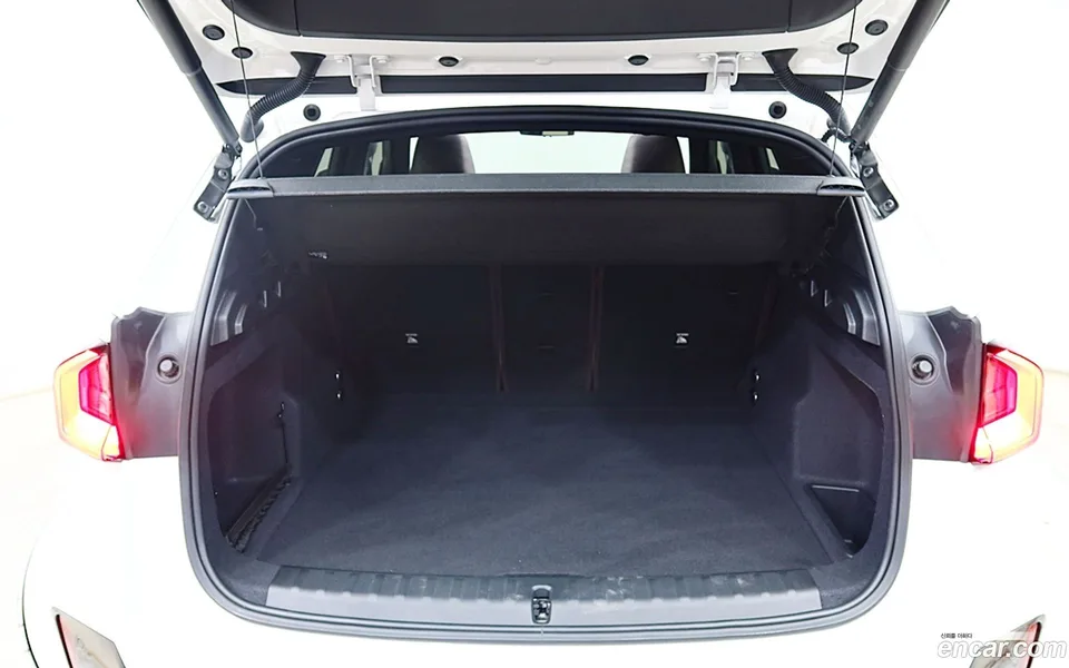 BMW X1 xDrive 20i M 2023 — миниатюра 2