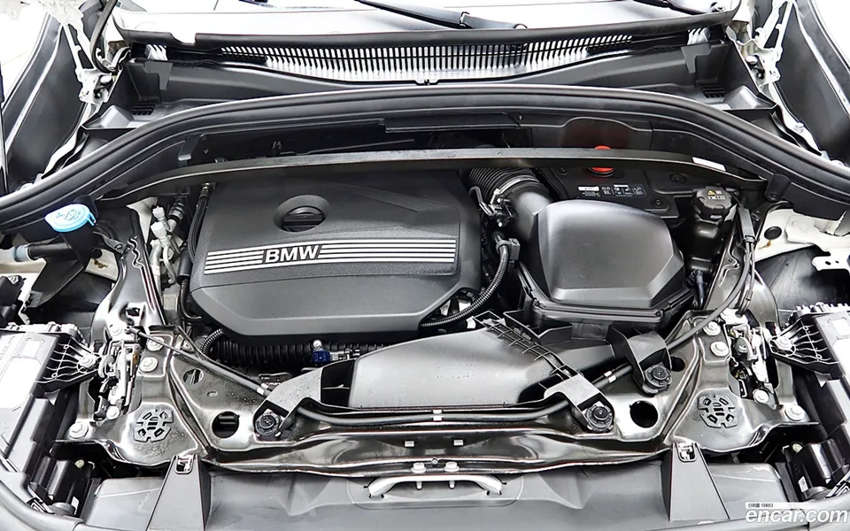 BMW X1 xDrive 20i M 2023 — миниатюра 4