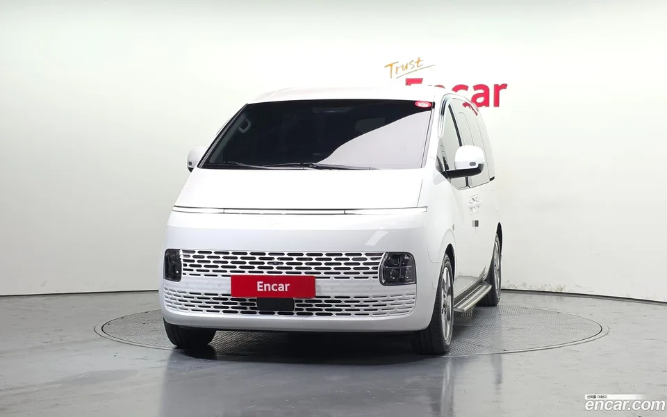 Hyundai Staria 4WD 9 2025 — миниатюра 3