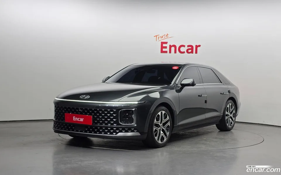 Hyundai Grandeur 2.5 2WD 2023 — фото 1, купить с доставкой в Москву