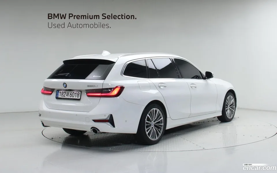 BMW 3 Series 320d 2022 — миниатюра 4