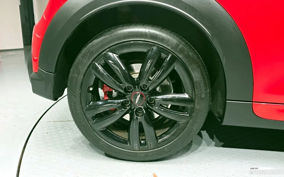 MINI Cooper S Convertible JCW 2024 — миниатюра 2