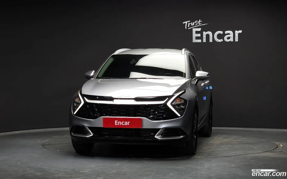 Kia Sportage 2.0 2WD 2023 — миниатюра 3