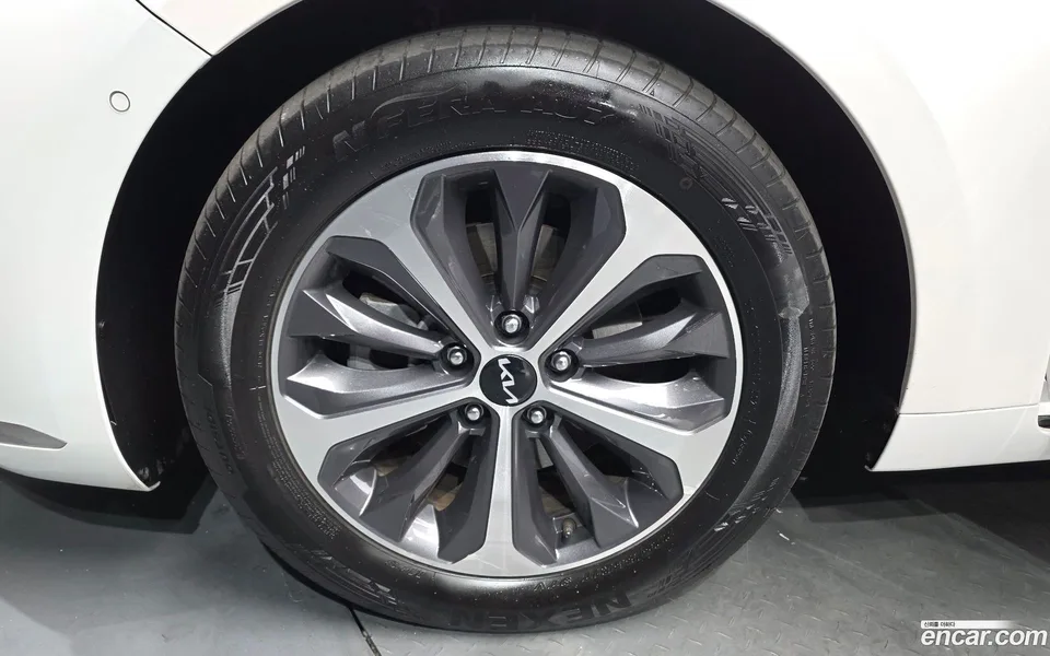 Kia K8 Hybrid 2022 — миниатюра 2