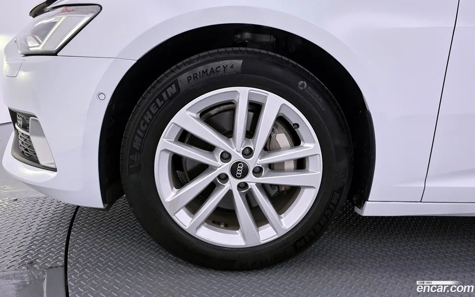 Audi A6 45 TFSI 2023 — миниатюра 2