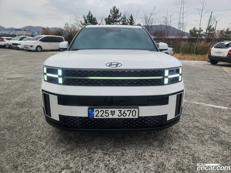 Hyundai SantaFe HEV 1.6 4WD 2023 — фото 1, купить с доставкой в Москву
