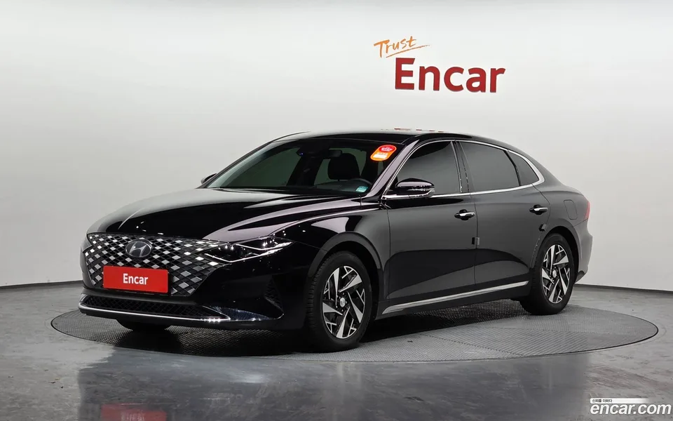 Hyundai Grandeur IG Hybrid 2022 — фото 1, купить с доставкой в Москву