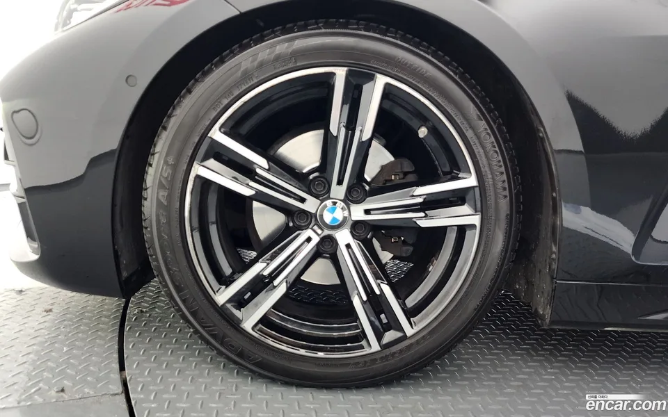 BMW 4 Series 420i M 2022 — миниатюра 2