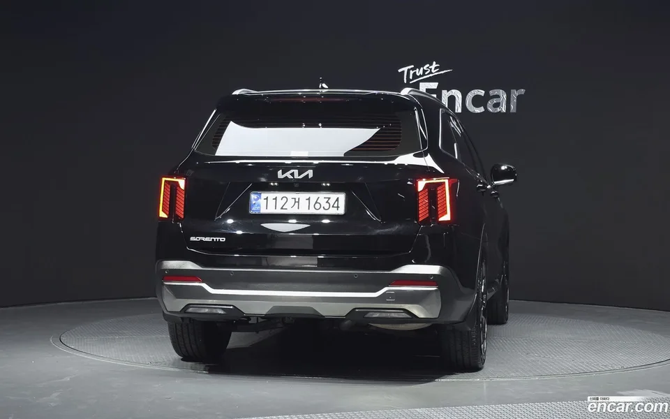 Kia Sorento 2.2 2WD 2023 — миниатюра 4