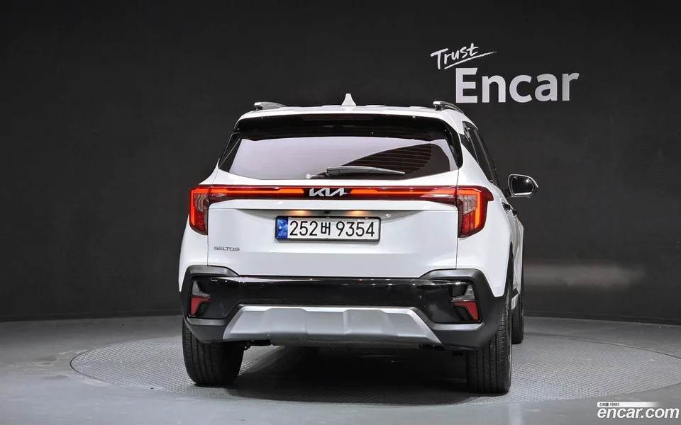 Kia Seltos 1.6 2WD 2022 — миниатюра 4