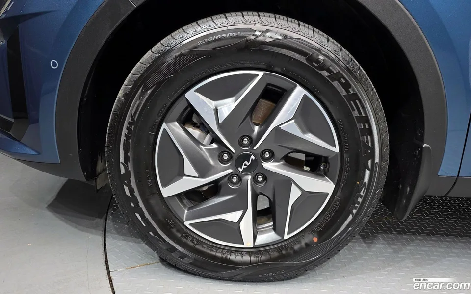 Kia Sorento HEV 1.6 2WD 2023 — миниатюра 2