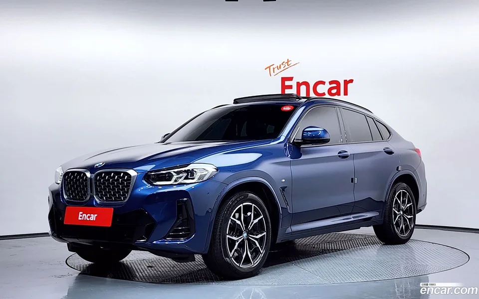 BMW X4 xDrive20d M 2023 — фото 1, купить с доставкой в Москву