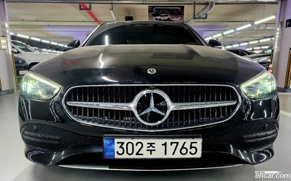 Mercedes-Benz C-Class C300 4MATIC 2024 — фото 1, купить с доставкой в Москву