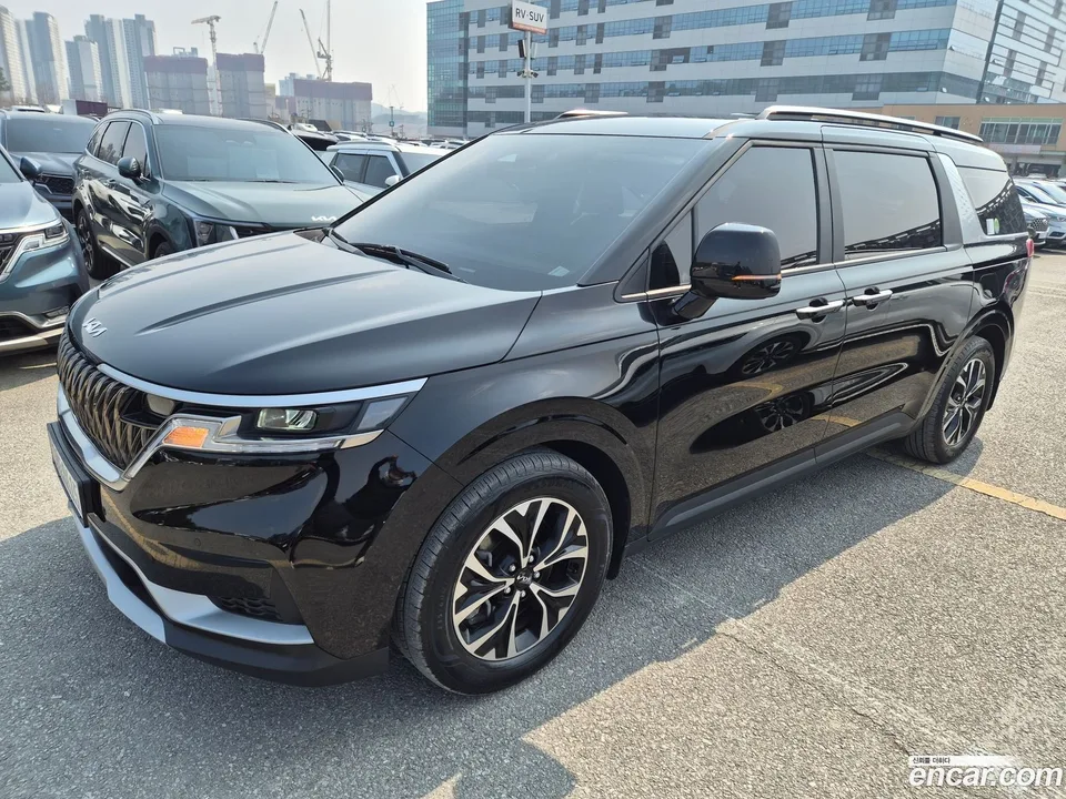 Kia Carnival 11 2022 — миниатюра 3