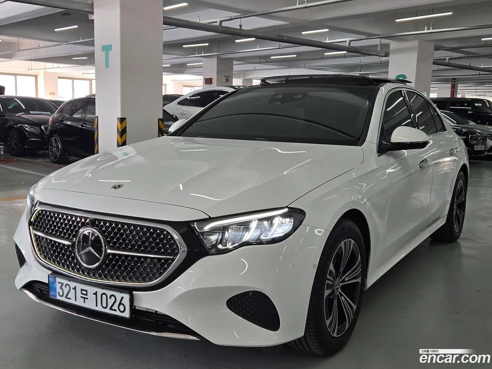 Mercedes-Benz E-Class E200 2025 — фото 1, купить с доставкой в Москву