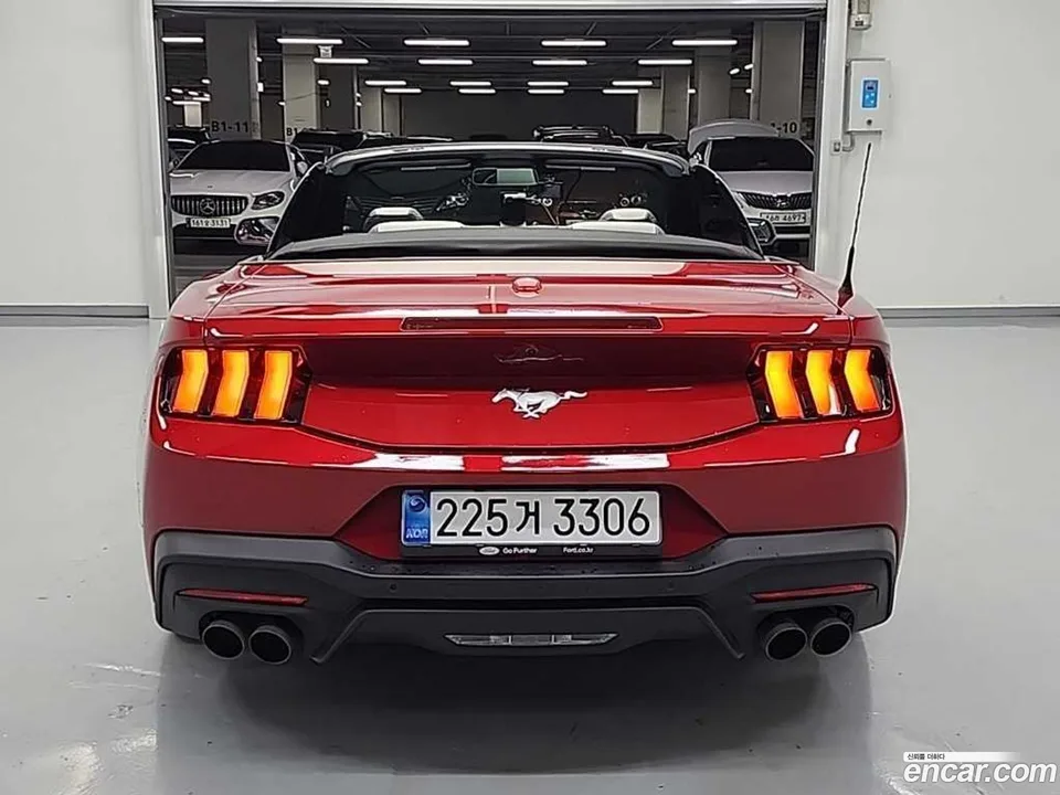 Ford Mustang 2.3 2024 — миниатюра 3
