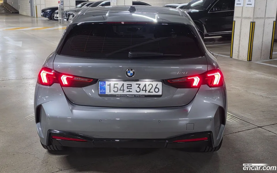 BMW 1 Series 120 2025 — миниатюра 4