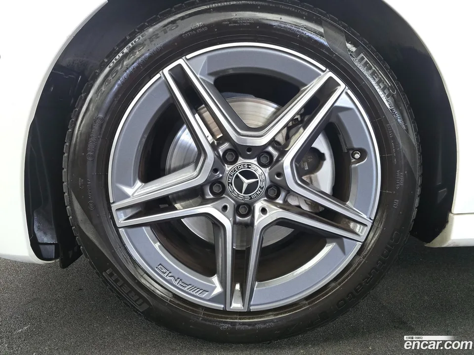 Mercedes-Benz E-Class E250 AMG Line 2023 — миниатюра 2